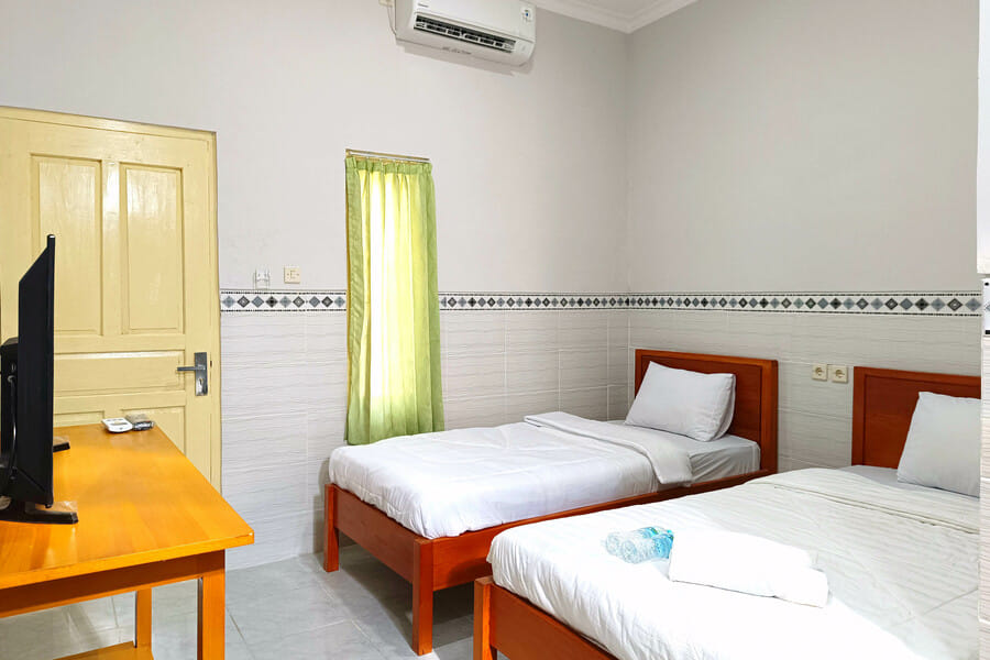 Wisma Mekar Jaya near Solo Safari Mitra RedDoorz