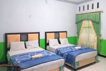 Puspa Tiara Syar'i Guci Mitra RedDoorz
