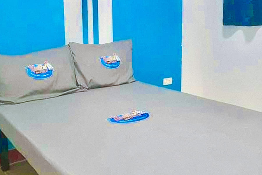 RGL Condotel Socorro by RedDoorz