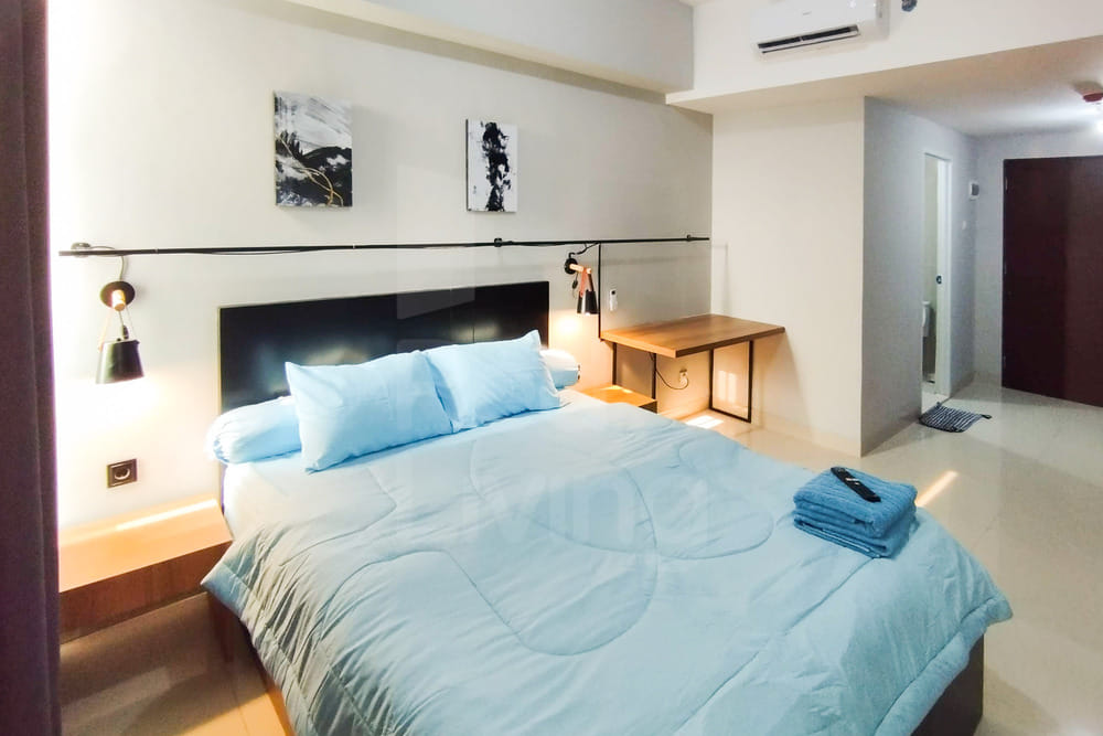 Studio Room