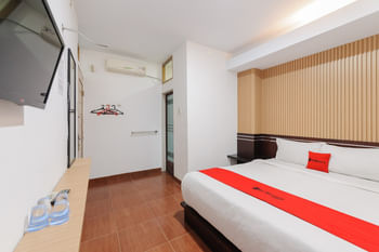 RedDoorz @ Best Hotel Jalan Dr. Sutomo Siantar