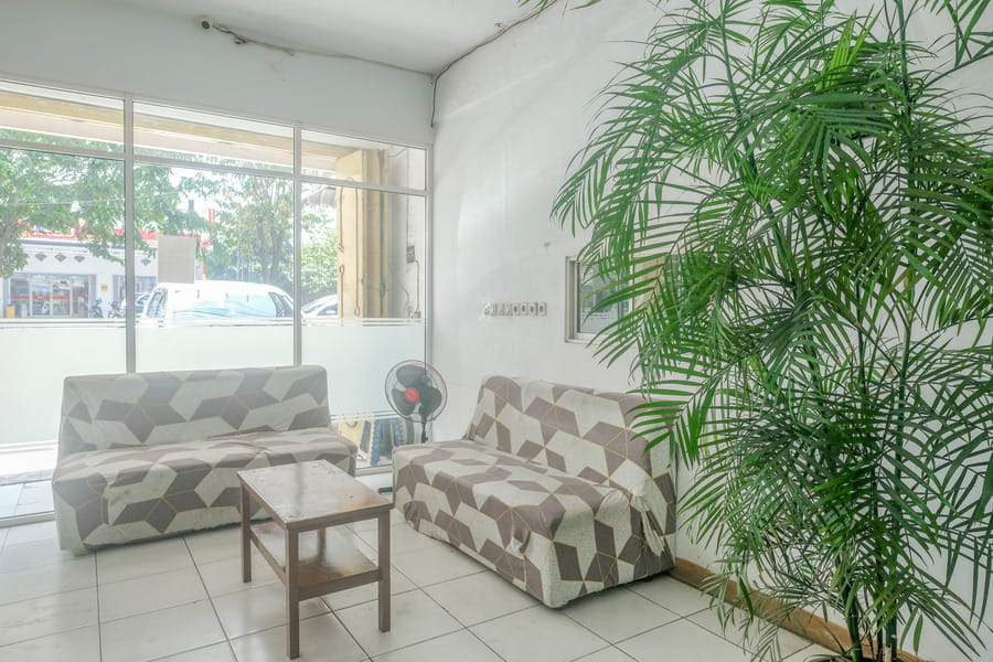 RedDoorz @ Jalan Brigjend Katamso Medan 2