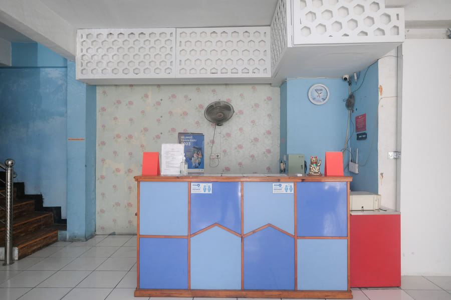 RedDoorz @ Jalan Brigjend Katamso Medan 2