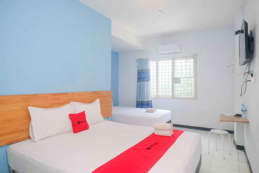 RedDoorz @ Jalan Brigjend Katamso Medan 2