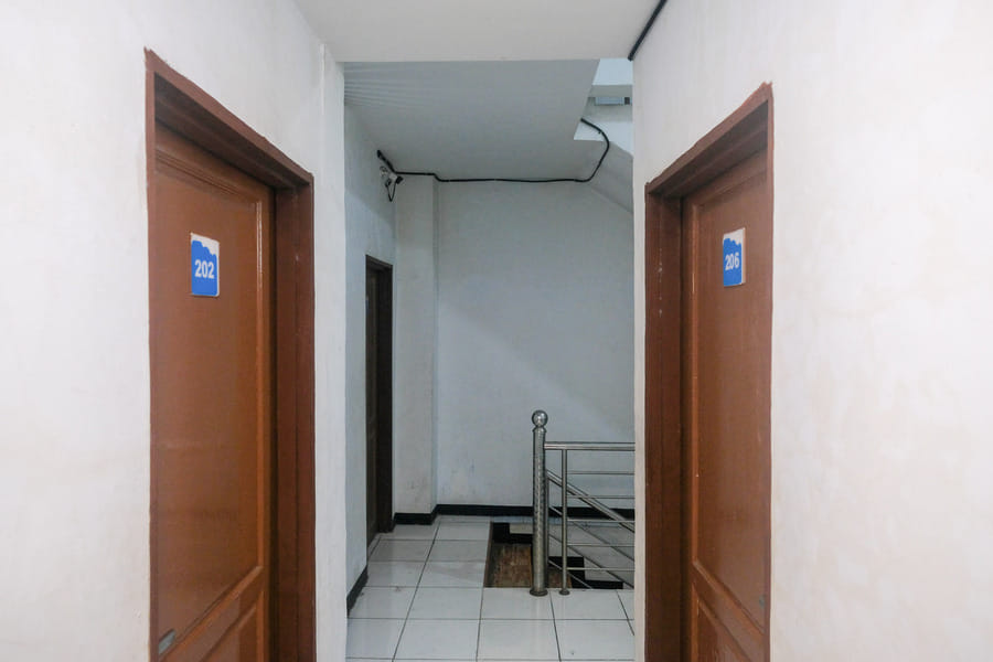 RedDoorz @ Jalan Brigjend Katamso Medan 2