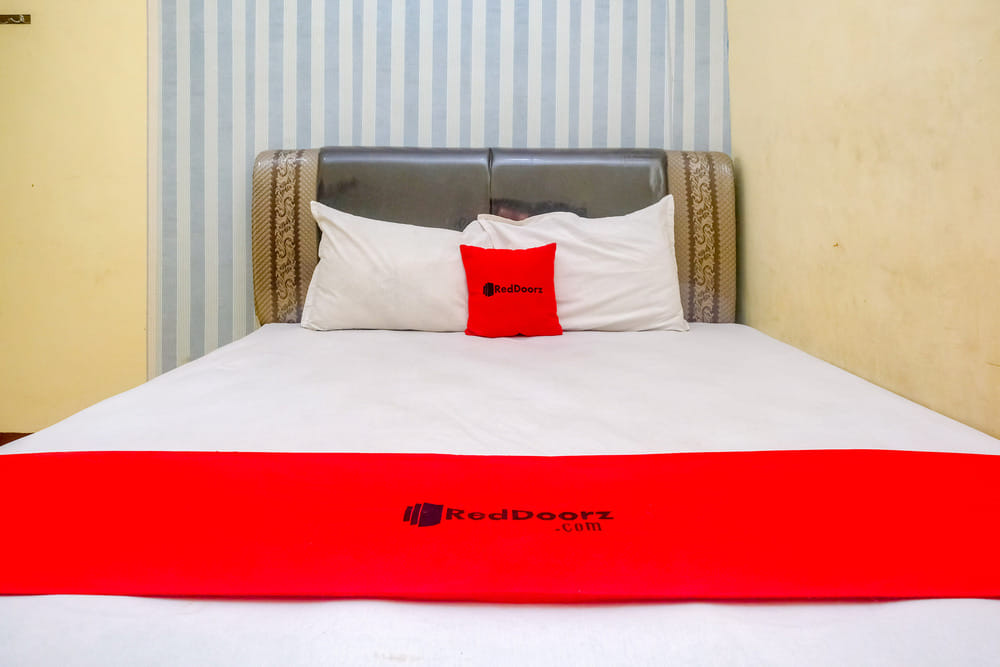 RedDoorz Room