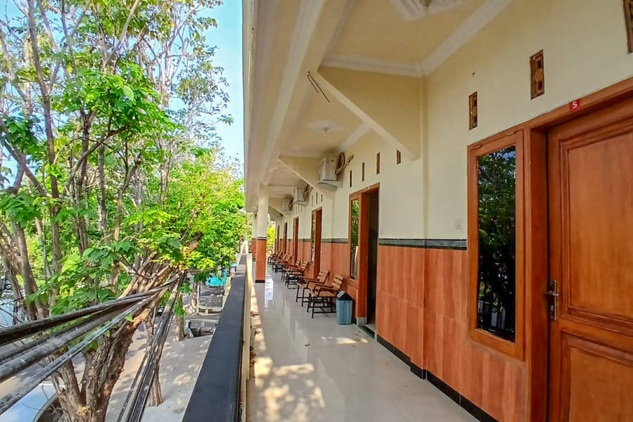 RedDoorz @ Dien Homestay Syariah Alun-alun Pasuruan