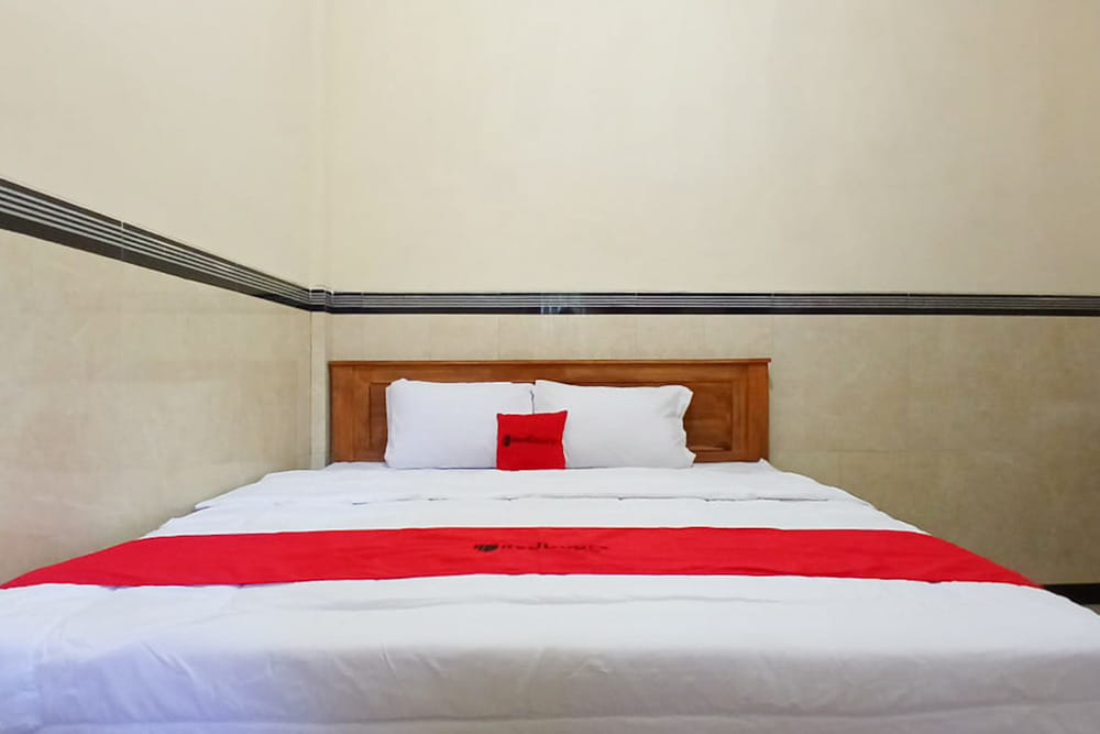 RedDoorz Room