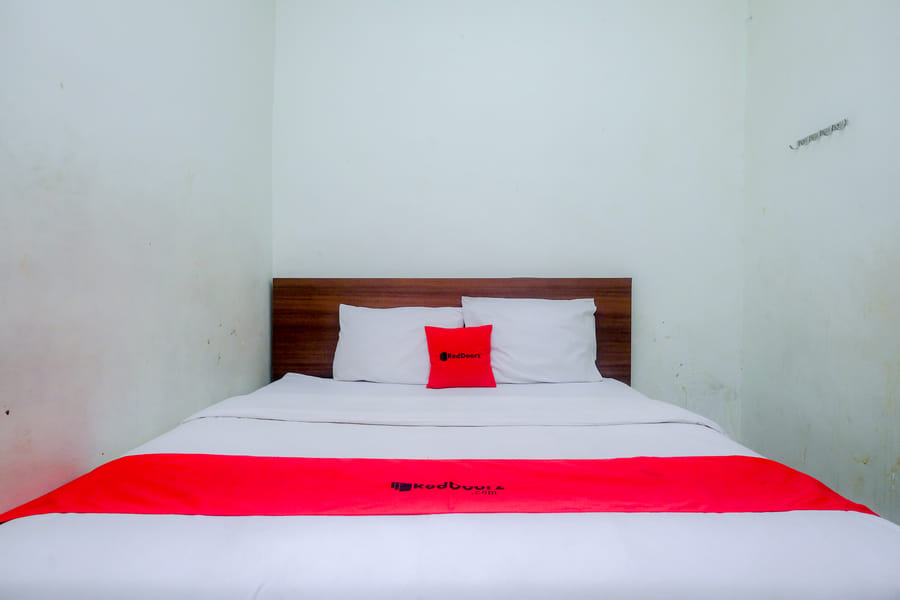 RedDoorz @ Teratai Homestay Medan Amplas