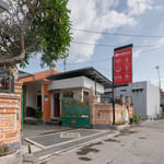 RedDoorz near Buleleng Harbour 2