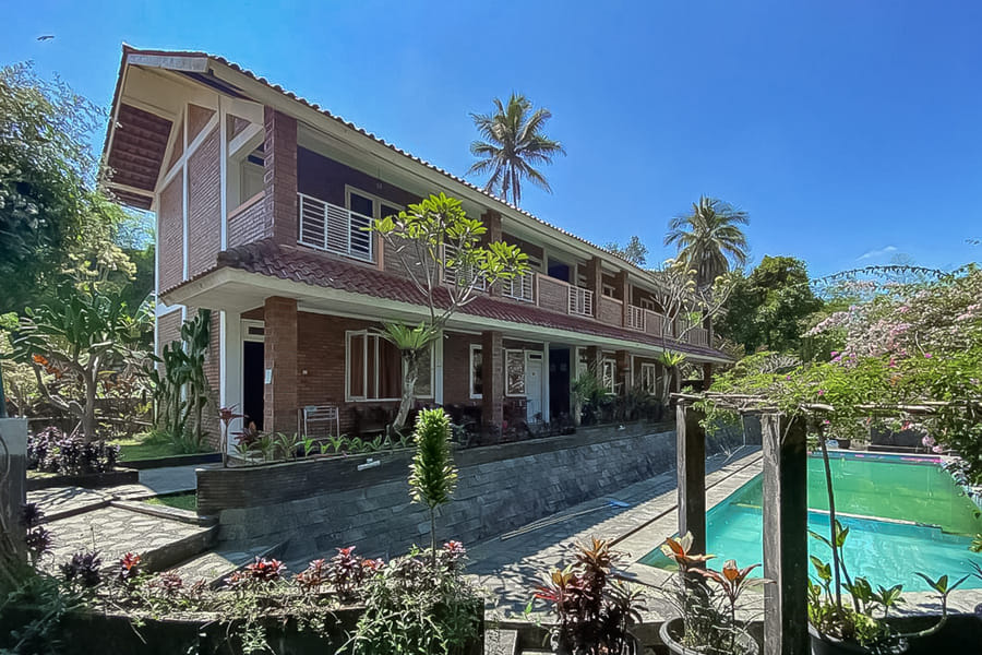 Reddoorz near Taman Bunga Nusantara