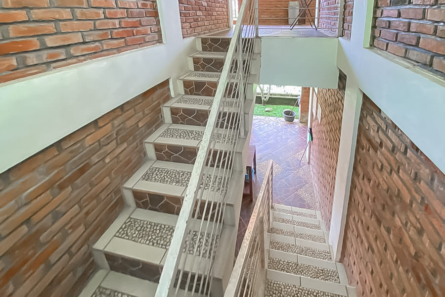 Reddoorz near Taman Bunga Nusantara