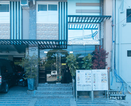 RedDoorz Plus @ Seventy Five Inn Near Manila Airport