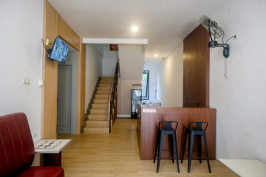 Urbanview Hotel JJ Bukitsari Semarang