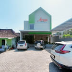 RedDoorz @ Araya House Ngawi