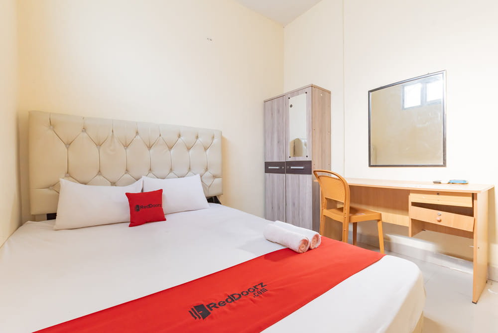 RedDoorz Room