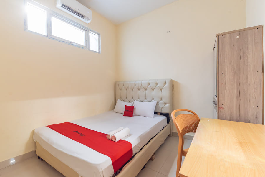 RedDoorz near RS Permata Cirebon