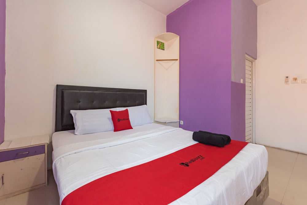 RedDoorz Room
