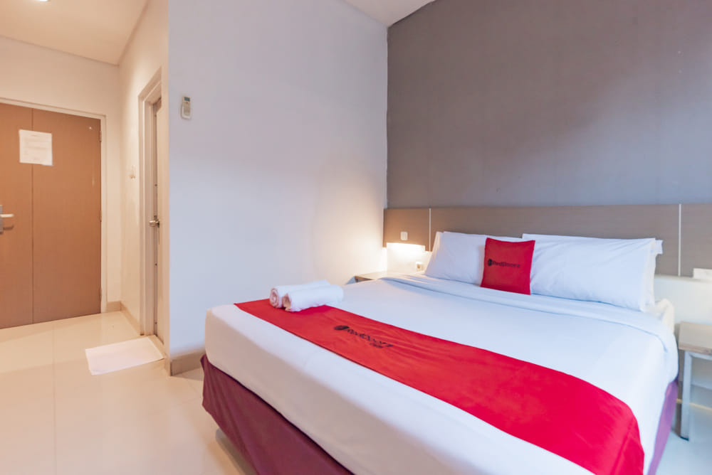 RedDoorz Room