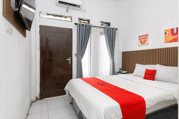 RedDoorz near FKIP UNTIRTA Serang