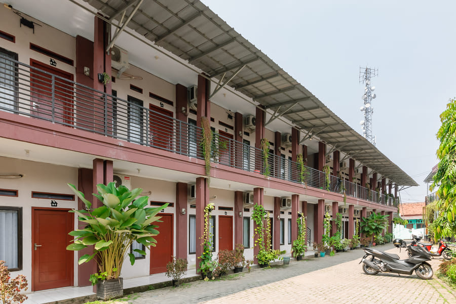 RedDoorz near FKIP UNTIRTA Serang