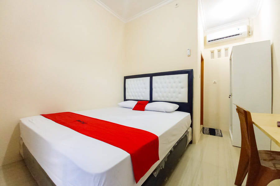 RedDoorz Syariah near JBC Jambi