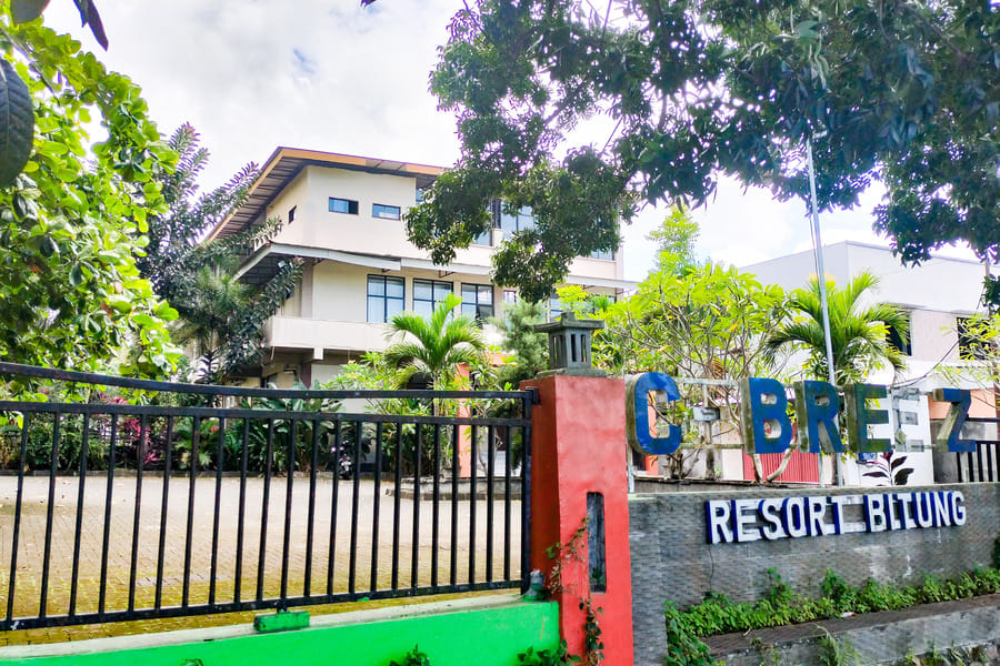 RedDoorz @ Cbreez Bitung