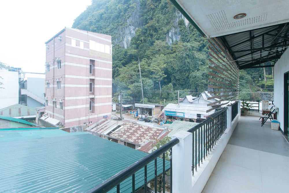 RedDoorz Standard Room with Balcony