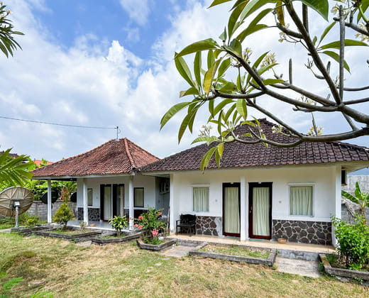 Hepi Bungalow Lovina Mitra RedDoorz