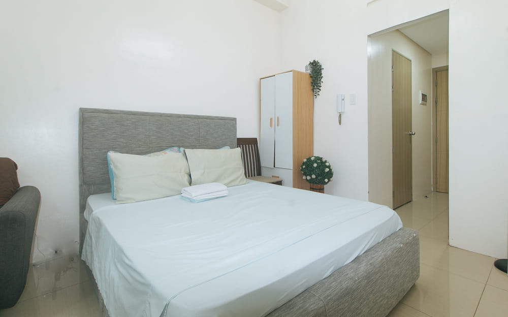 Deluxe Room with Pool View