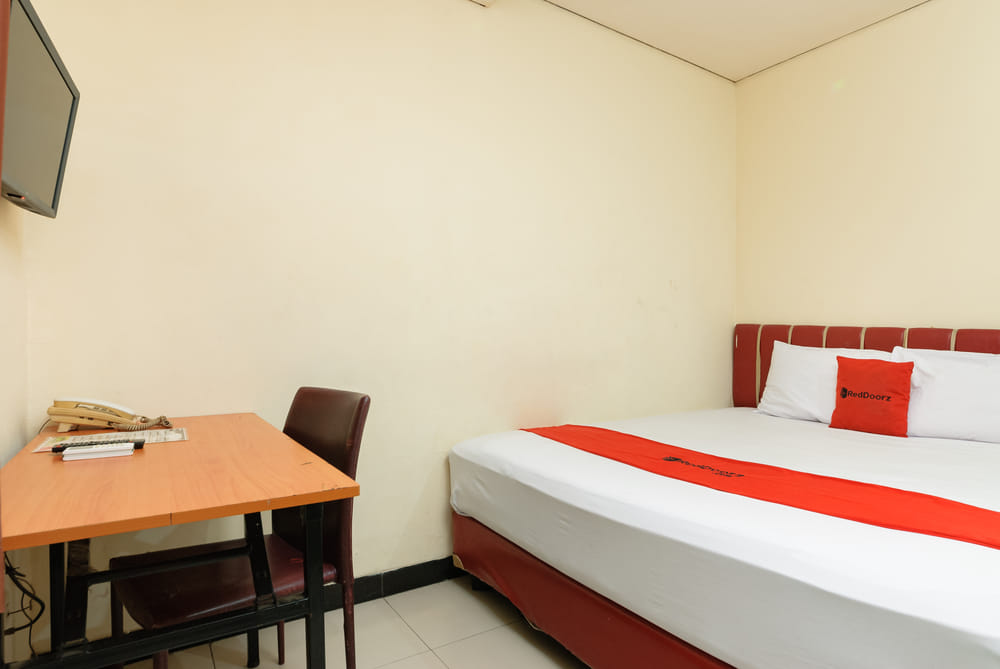RedDoorz Room