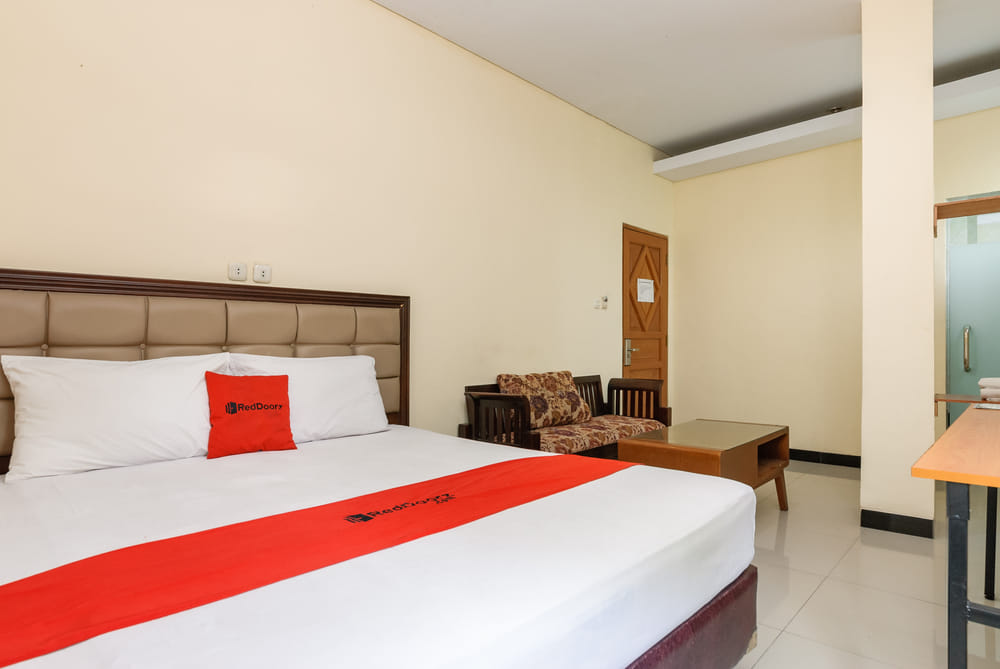 RedDoorz Suite