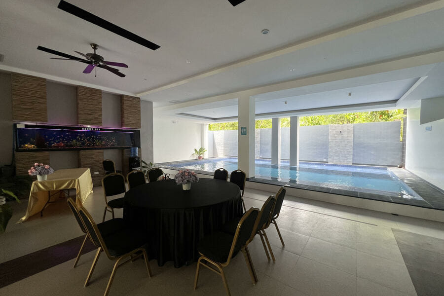 Dreamweavers Hotel by RedDoorz