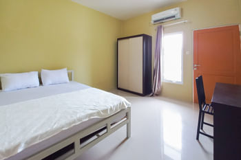 FARAH Homestay Syariah Mitra RedDoorz