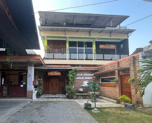 Joglo Dhepis Syariah Borobudur Magelang RedPartner