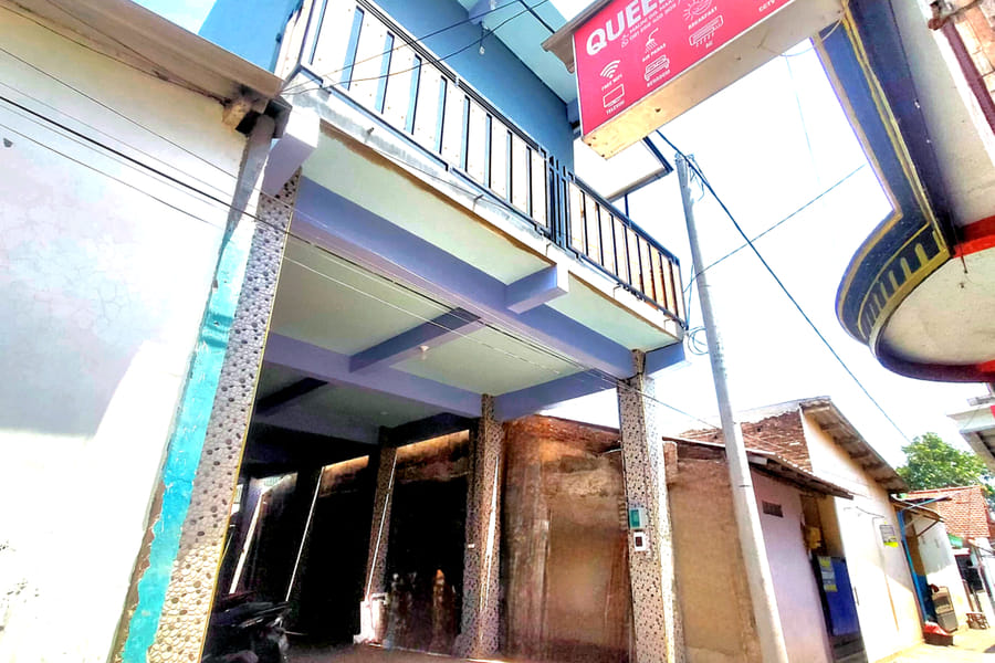 RedDoorz @ Queen Asri Premium