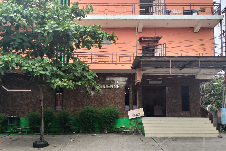 RedDoorz @ Oxy Residence Manado