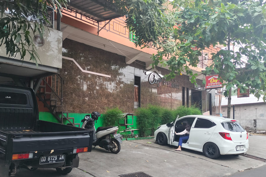 RedDoorz @ Oxy Residence Manado