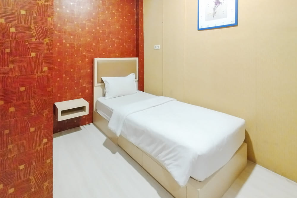 Single Rooms