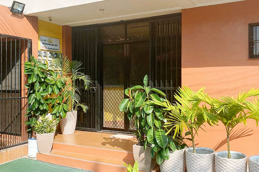 RedDoorz @ La Briana Guest House Santa Fe Bantayan Cebu