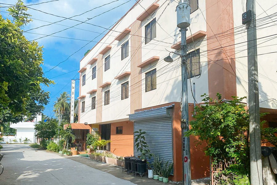 RedDoorz @ La Briana Guest House Santa Fe Bantayan Cebu