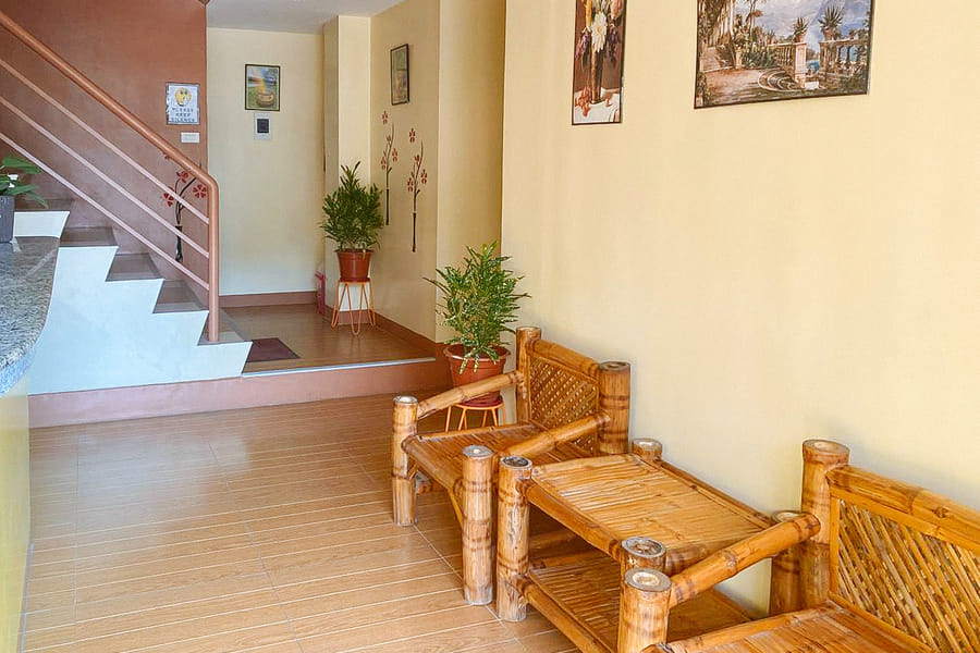 RedDoorz @ La Briana Guest House Santa Fe Bantayan Cebu