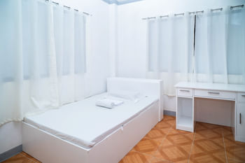 RedDoorz @ Lao Singuan Homestay