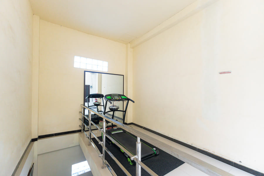 RedDoorz Syariah near Universitas Jember