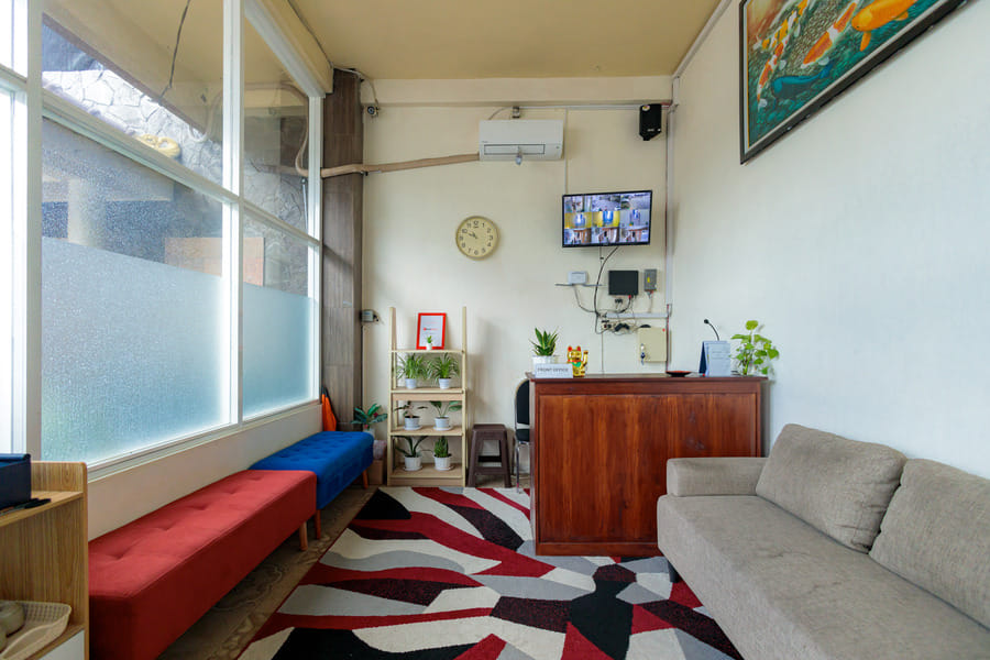 RedDoorz Syariah near Universitas Jember