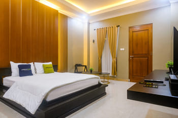 Urbanview TWH Costel near Stadion Maguwoharjo Yogyakarta