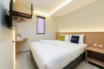 Urbanview Greenville Jakarta