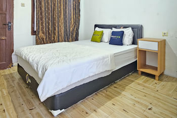 Urbanview Orchid Guest House Ciater