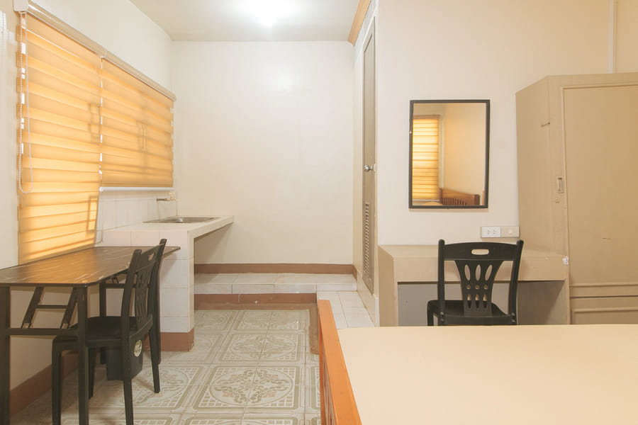 Kababayan Pensione House by RedDoorz