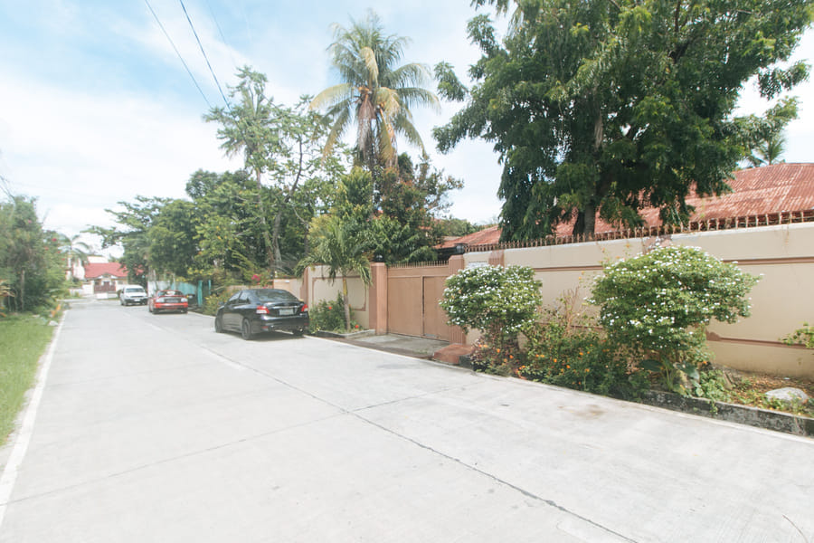 Kababayan Pensione House by RedDoorz